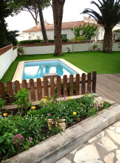 Casa A L'Escala Amb Jardi I Piscina Privada. Villa Eksteriør bilde